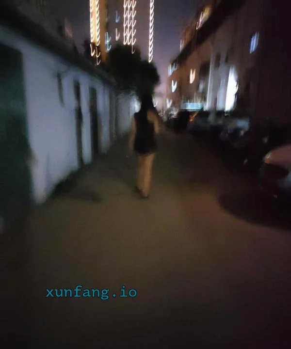 苏州市 20几岁的嫩妹妹站街真可惜了 现场图 1