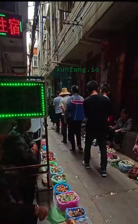 昆明市 昆明大板桥附近暗巷快餐好看妹 现场图 1