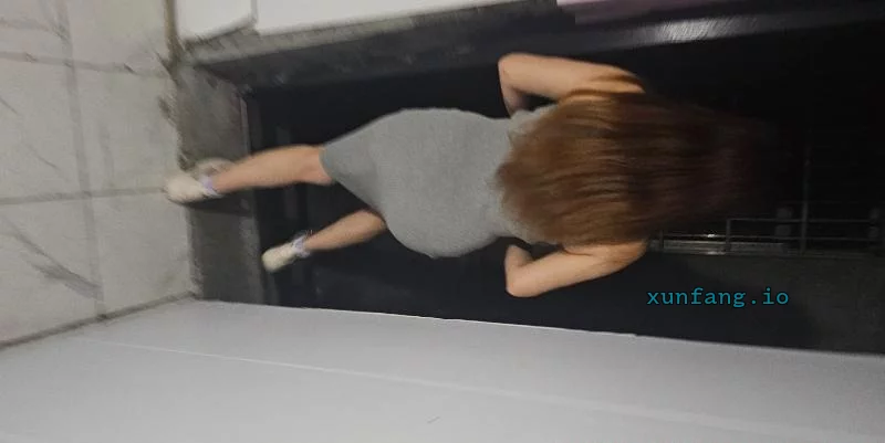 咸宁市 咸宁桂花街巷子站街身材好 现场图 1