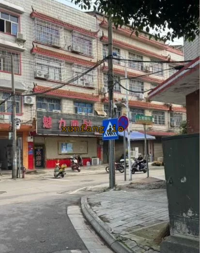 长沙市 望城高塘岭街红灯区少妇多 现场图 1