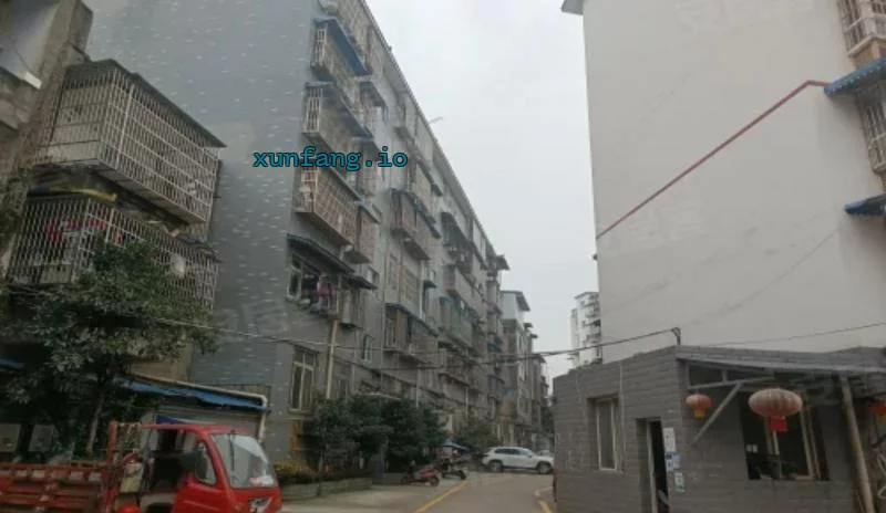 成都市 龙泉驿区 龙泉驿洛带街边小店年轻妹 现场图 1