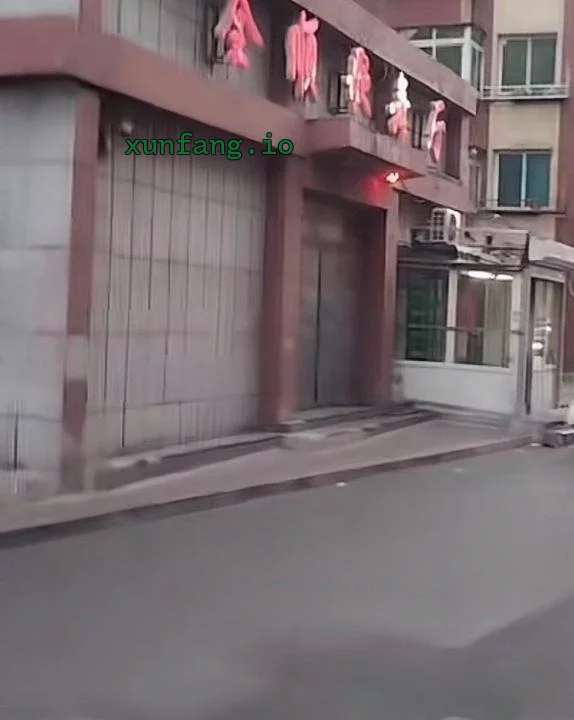 鞍山市 鞍山舞台夜场轮换人多 现场图 1