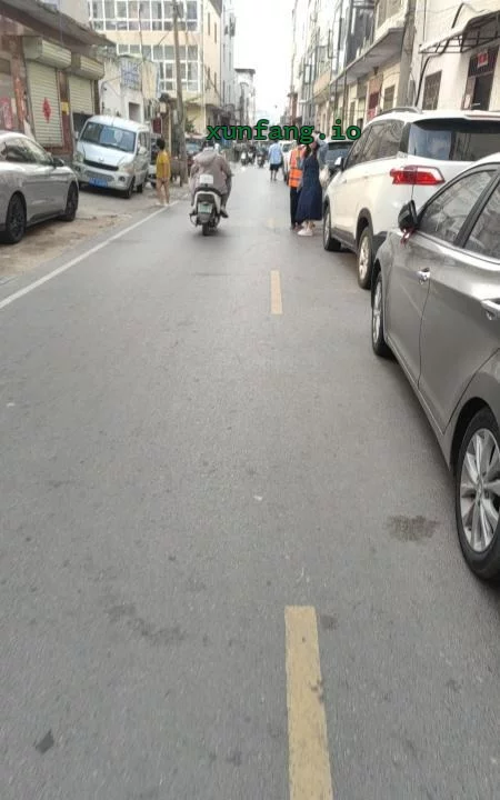 郑州市 管城回族区 管城城乡结合部站街晚间有人 现场图 1