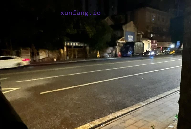 株洲市 天元区 天元附近晚场站街多人 现场图 2