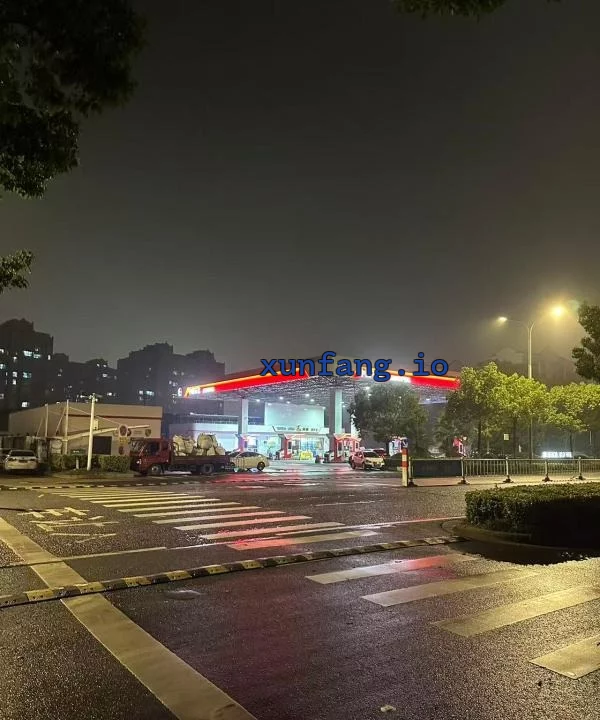 盐城市 东台市 加油站附近快餐轮换频繁 现场图 1