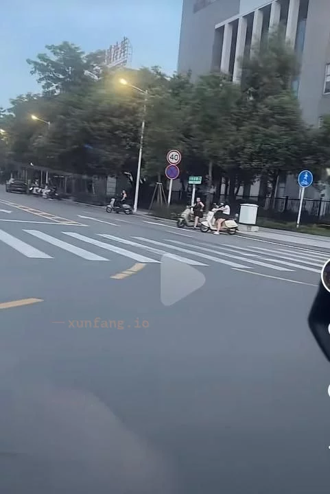 珠海市 香洲区 珠海香洲马路摩的女七八个150元 现场图 1