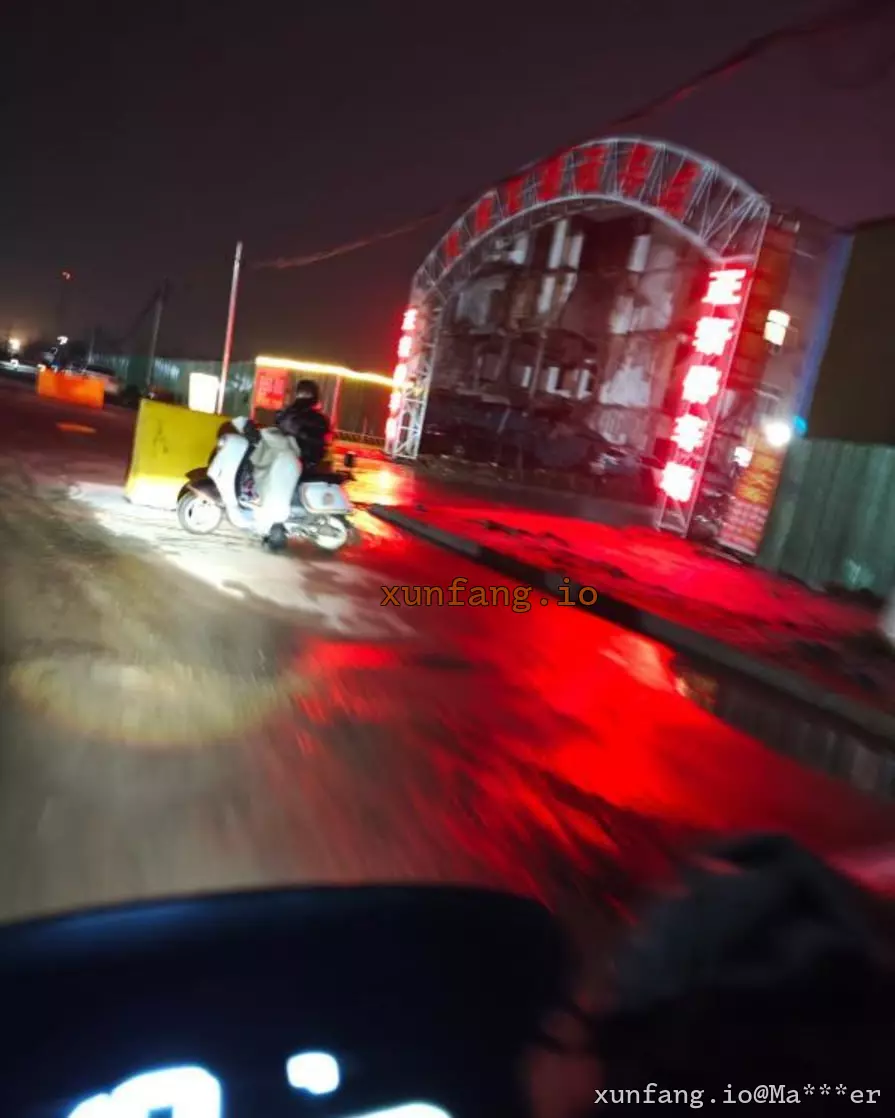郑州市 惠济区 丰业街水产物流港三期东门对面停车场门口 现场图 1