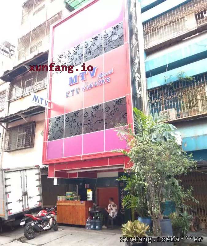 雅加达 MTV Karaoke 店铺实拍图 1
