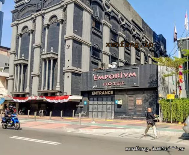 雅加达 Emporium Hotel - Karaoke, Club & Griya Pijat 店铺实拍图 1