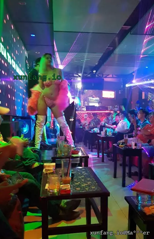 胡志明市 Quán Nhạc Trẻ 173 (173 青年音乐抱抱咖啡) 店铺实拍图 2