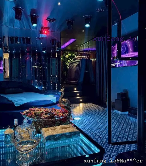 胡志明市 Massage Hoàng Long - Pool Party Long Cung 2 (黄龙水疗/龙宫2号大型综合风俗店) 店铺实拍图 3