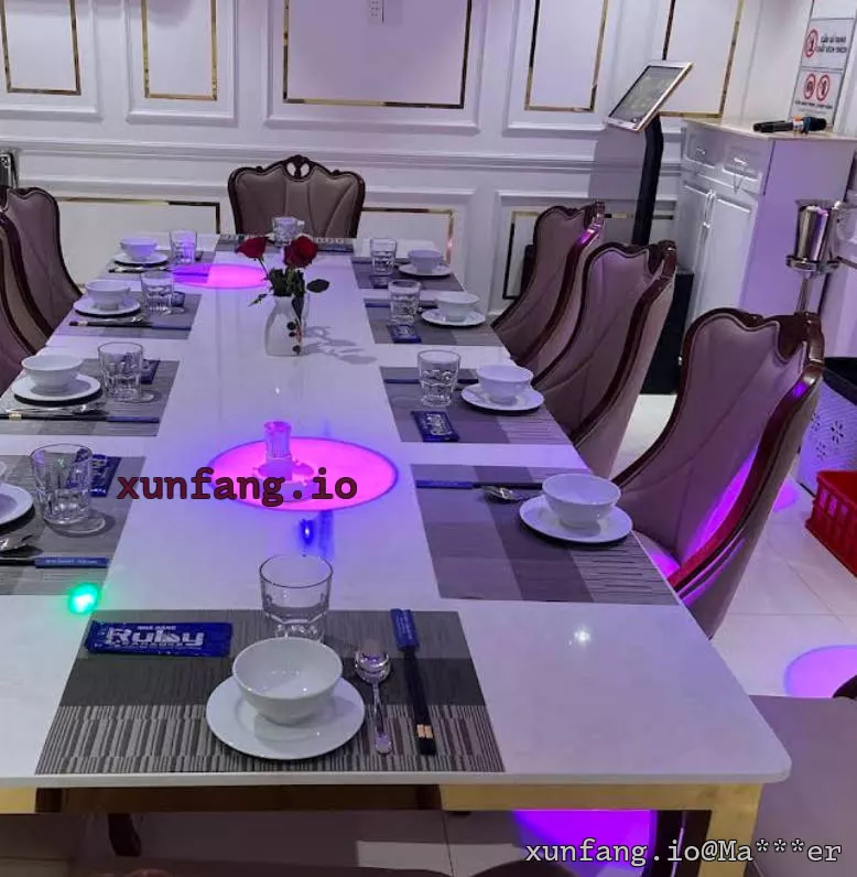 胡志明市 Nhà Hàng Karaoke Baly (Baly 全果残废餐卡拉OK餐厅) 店铺实拍图 2
