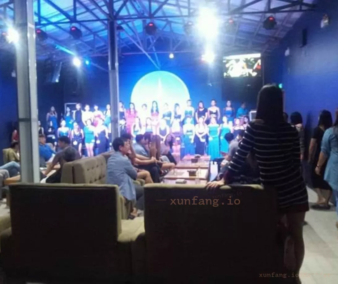 安吉利斯 Hamburger KTV (汉堡卡拉OK俱乐部) 店铺实拍图 2