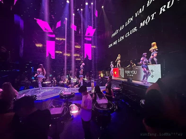 岘港 For You Club (为你俱乐部 / 岘港热门夜店) 店铺实拍图 1